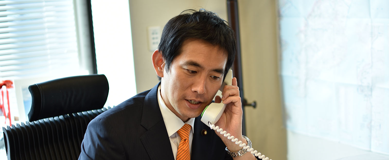 メインビジュアル02